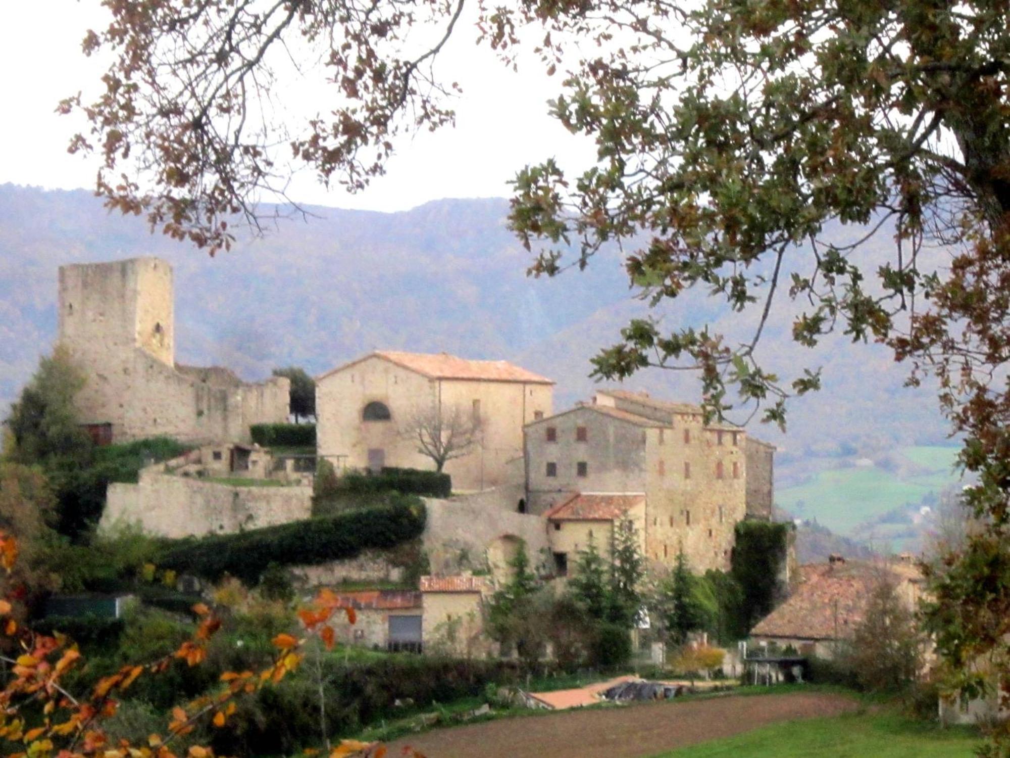 Belvilla By Oyo Graceful Apartment With Garden Petrella Guidi Esterno foto
