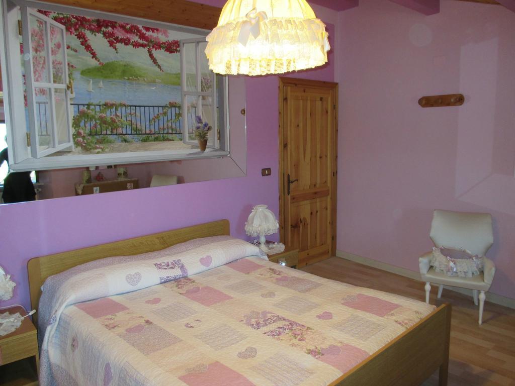 Belvilla By Oyo Graceful Apartment With Garden Petrella Guidi Esterno foto