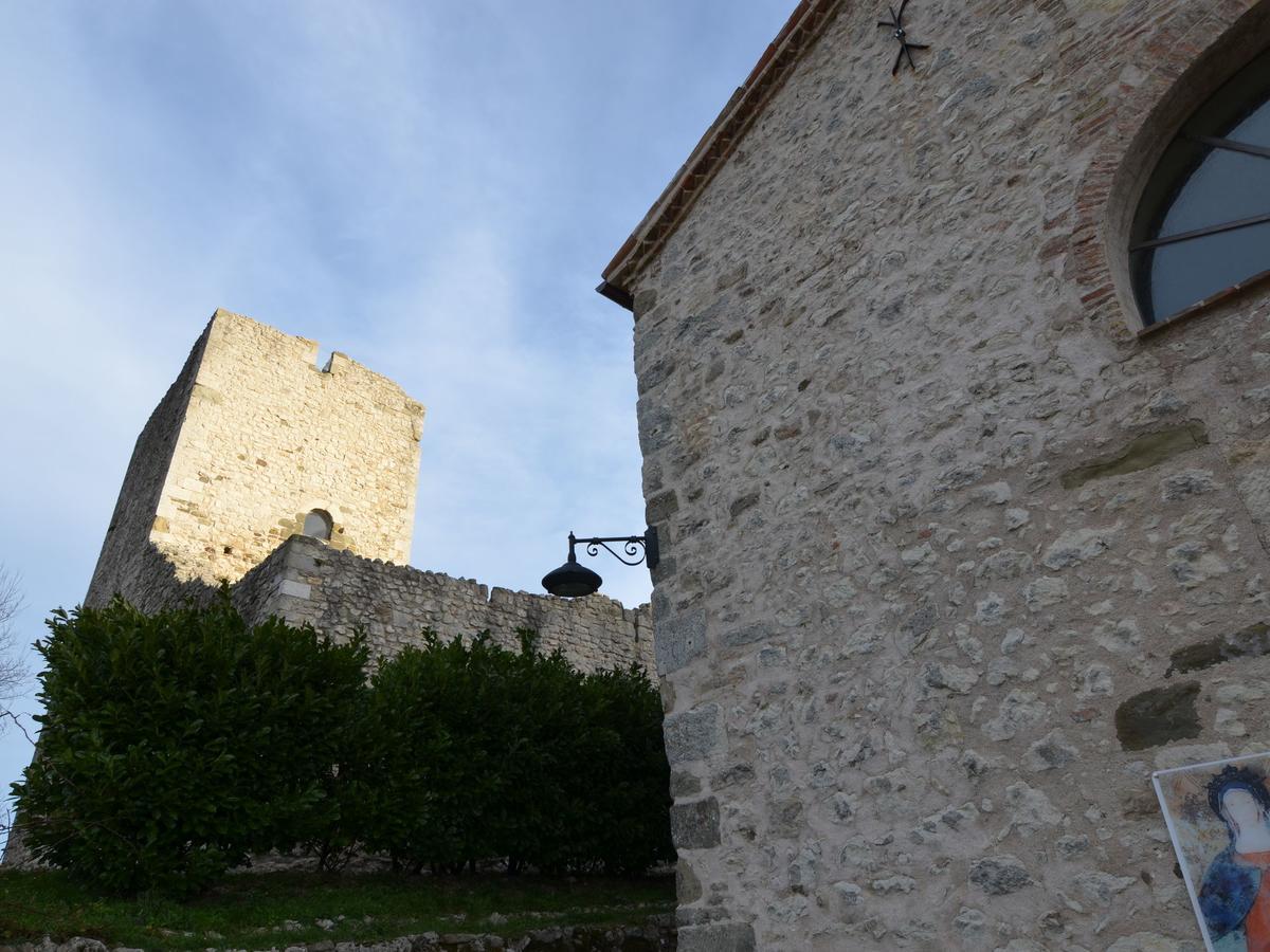 Belvilla By Oyo Graceful Apartment With Garden Petrella Guidi Esterno foto